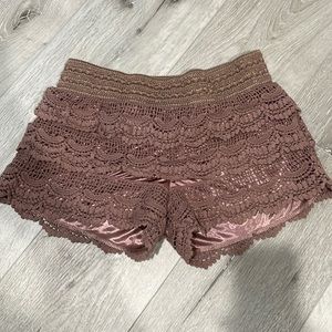 Shorts with lining size small